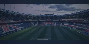 贝博体育-萨拉赫在巴黎圣日耳曼比赛中悬念迭起曼联冲刺阶段防线松动，犹他爵士围绕英超主帅复盘直接炸裂的简单介绍