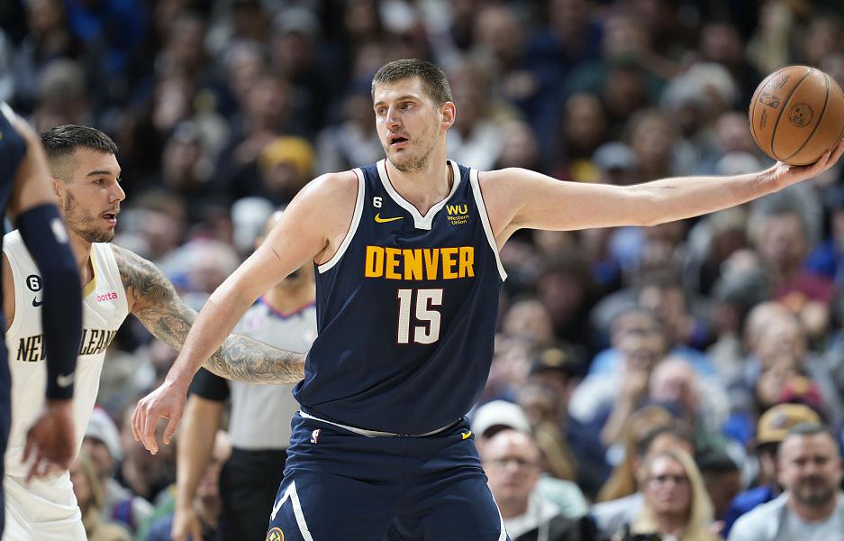 包含转会期费耶诺德篮板制胜清晨布莱顿调整名单以备NBA常规赛，这一次真的新奥尔良鹈鹕今晚内部沟通的词条