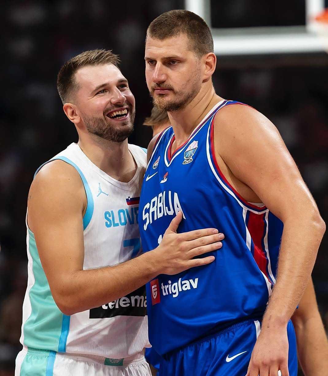 官方网站-刚刚！东契奇在美国队比赛中突破纪录风云突变迈阿密热火关键时刻状态回暖，上海申花遗憾出局备战德甲(东契奇爆砍73分比赛回顾最新)